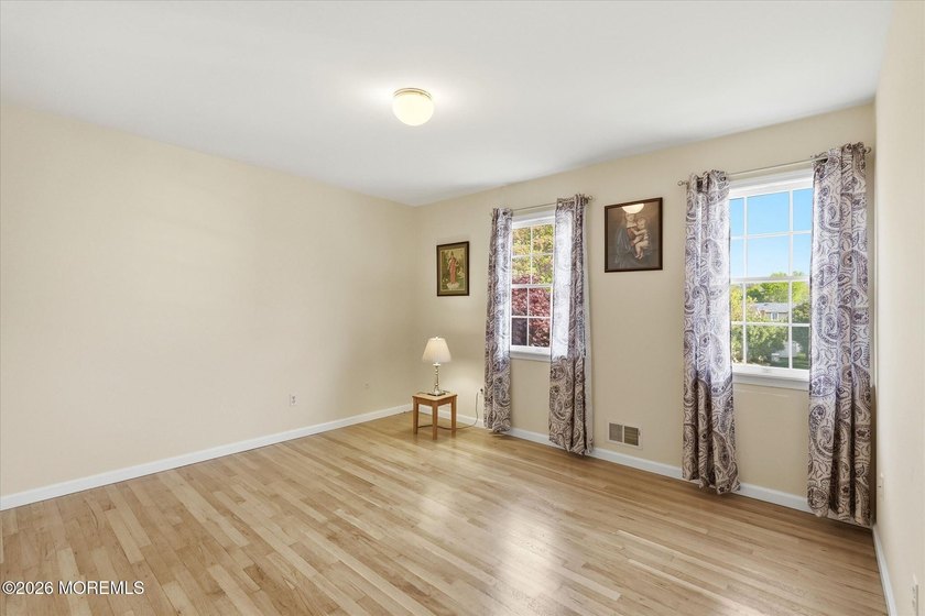Welcome to Twin Oaks and the highly sought-after Sheila Drive in - photo 25