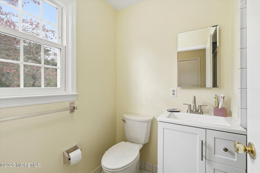 Welcome to Twin Oaks and the highly sought-after Sheila Drive in - photo 34