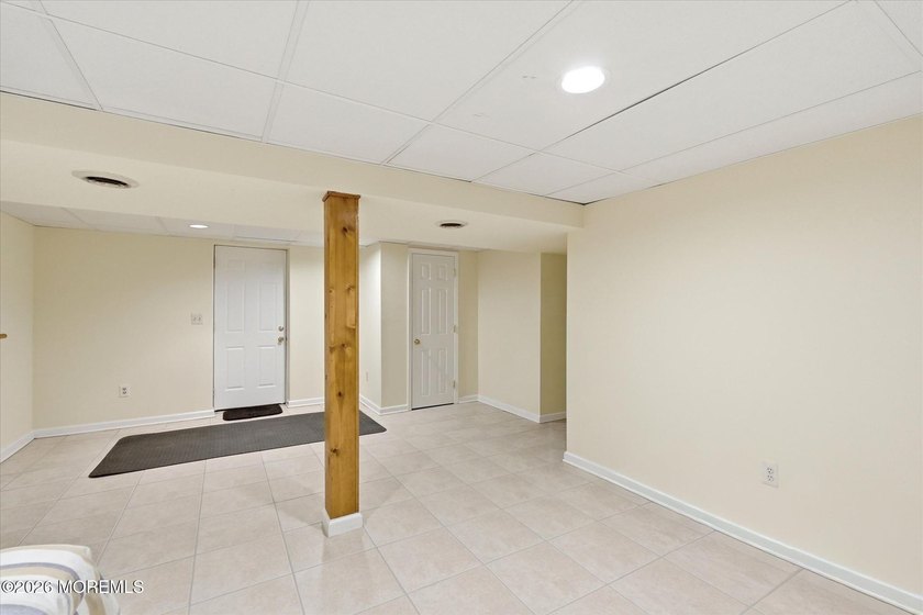Welcome to Twin Oaks and the highly sought-after Sheila Drive in - photo 39