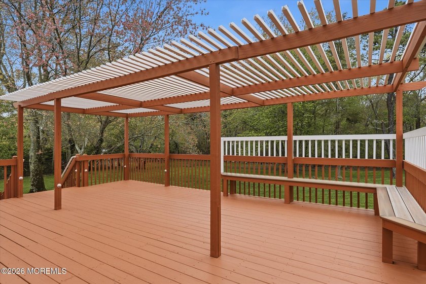 Welcome to Twin Oaks and the highly sought-after Sheila Drive in - photo 42