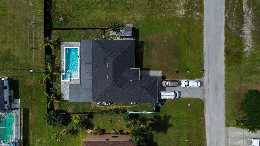 Location! Location! Location! Welcome to the NEW Cape Coral! - photo 4