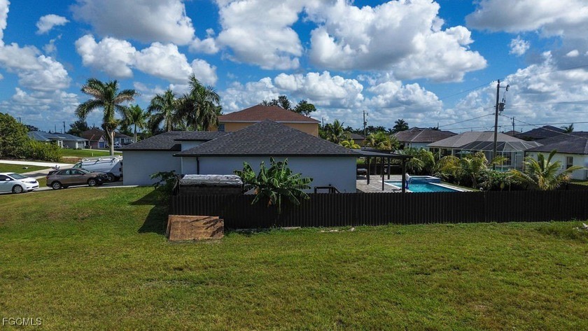 Location! Location! Location! Welcome to the NEW Cape Coral! - photo 8