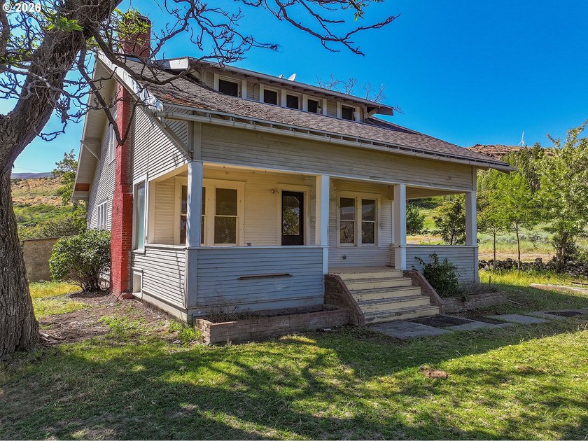 This historic 1914 Craftsman was built by Sam Hill associate - photo 5