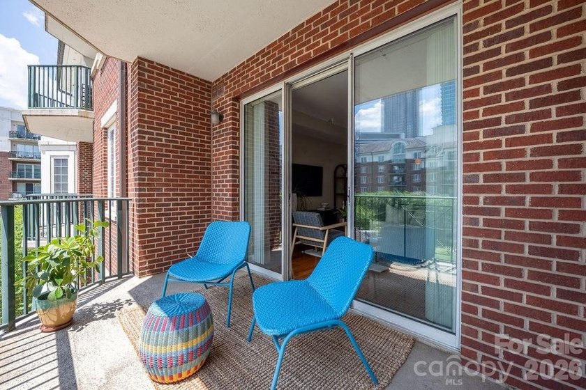 ***OPEN HOUSE: Sunday 7/19 12P-2P*** Rare opportunity to own a - photo 23