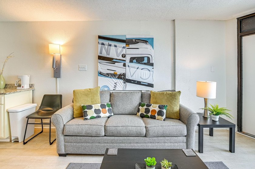 This ocean-view 1 bedroom / 1 bath condo at Caravelle Tower - photo 9
