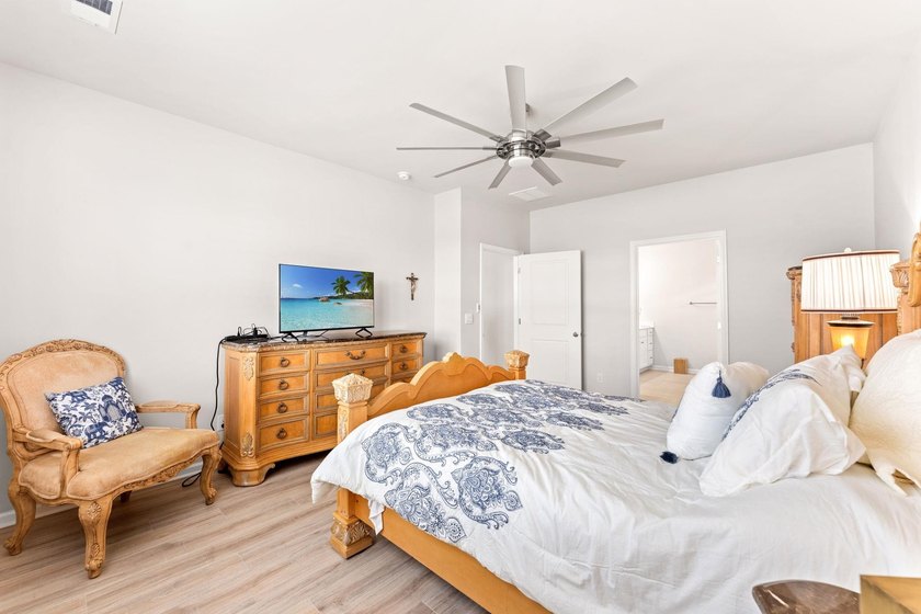 Welcome to this immaculate, move-in-ready 3-bedroom, 2-bath - photo 10