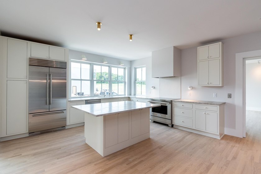 Experience a rare combination of design, efficiency, and - photo 7