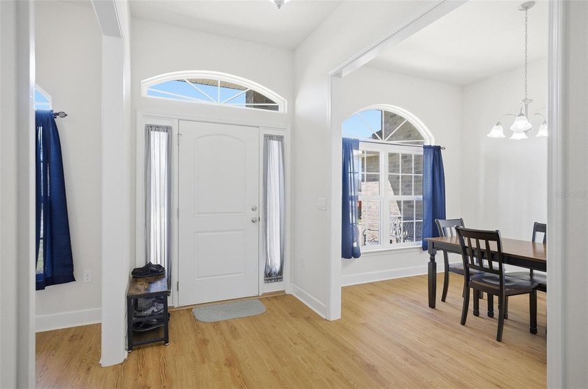 Welcome to this beautifully maintained Adams-built brick home - photo 9