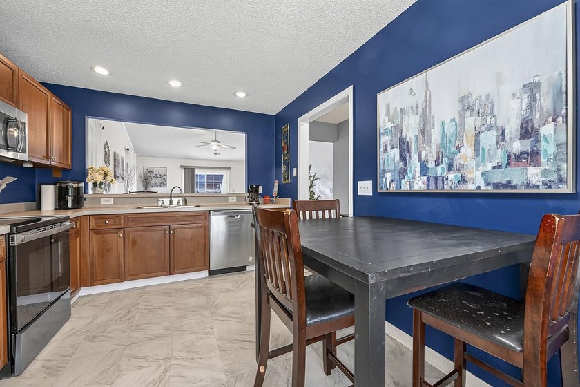 Discover a welcoming three-bedroom, two-bath home in Osprey - photo 11