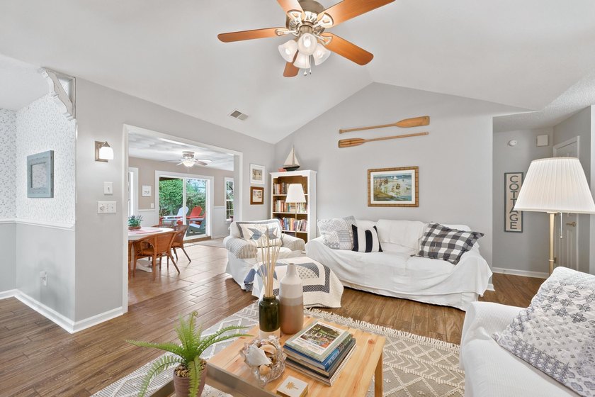 Rare opportunity! Homes with a true private mother-in-law suite - photo 4
