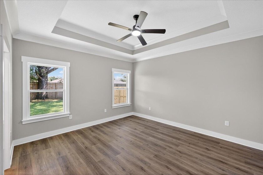 SUMMER SAVINGS! Receive a builder's credit of $10,000 at closing - photo 24