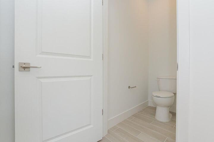 Move-in ready! Step into this stylishly designed 3 BR, 2 BA - photo 34