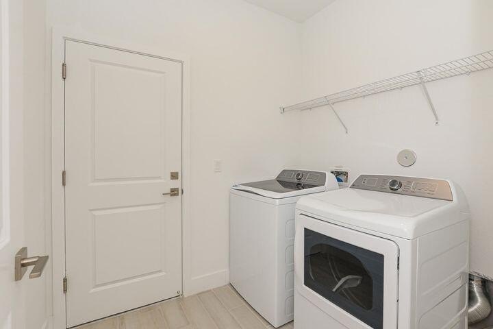 Move-in ready! Step into this stylishly designed 3 BR, 2 BA - photo 41