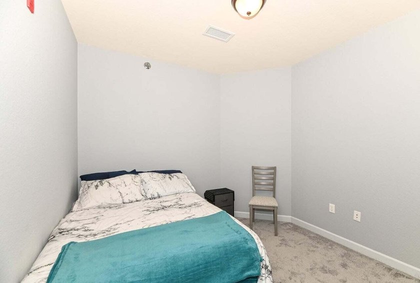 Turnkey 1+ bedroom unit with beautiful Lake Michigan balcony - photo 20