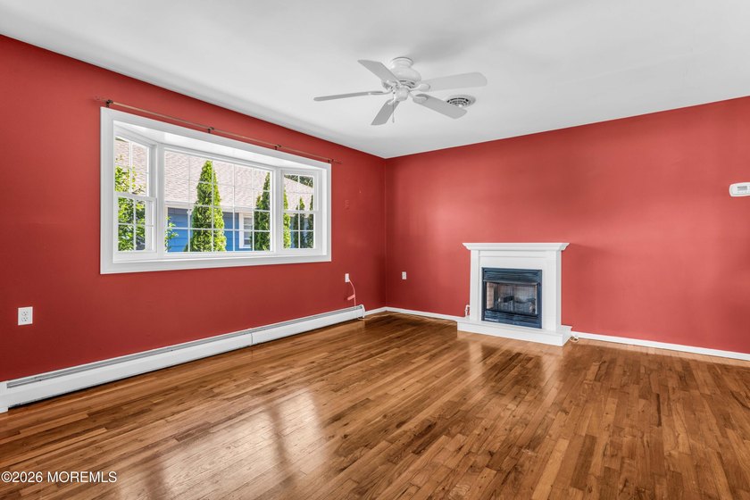 Welcome to 87 Mount Matterhorn Lane in sought-after Holiday City - photo 6