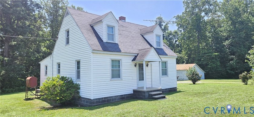 Move in ready home located just outside of the Town of - photo 3