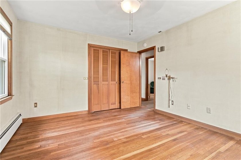Welcome to this well-built, lovingly maintained ranch in the - photo 6