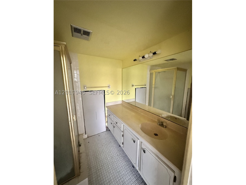 Handyman Special. 2B/2B Condo. This condo is ready for the right - photo 6