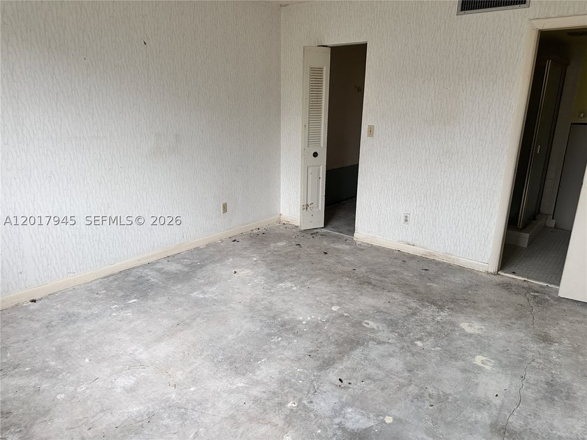 Handyman Special. 2B/2B Condo. This condo is ready for the right - photo 7
