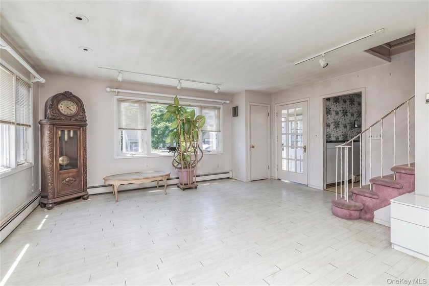 Welcome to this spacious 3-bedroom expanded Cape situated on an - photo 5