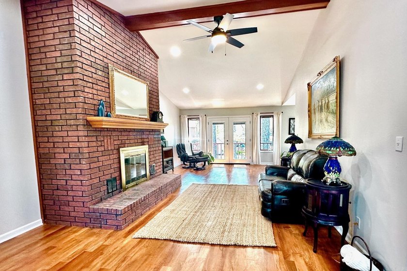 Welcome to an exceptional waterfront opportunity on Lake - photo 8