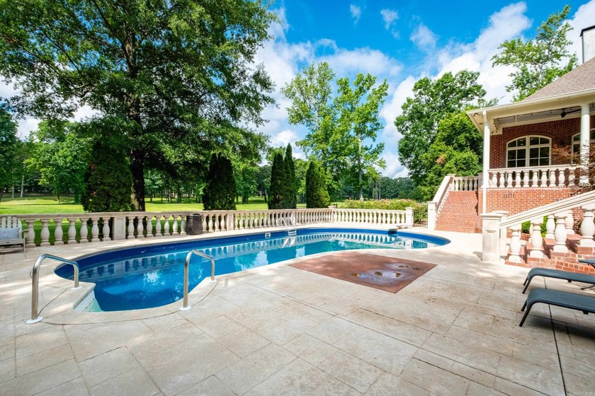 Set along Chenal Circle overlooking the golf course and pond - photo 43