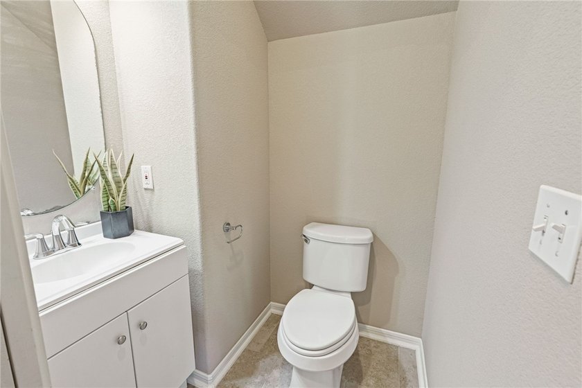 PRICE IMPROVEMENT + $10,000 BUYER CONCESSION. Spacious Southside - photo 13