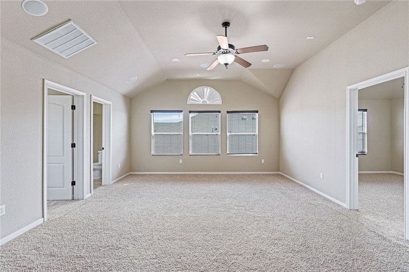 PRICE IMPROVEMENT + $10,000 BUYER CONCESSION. Spacious Southside - photo 21