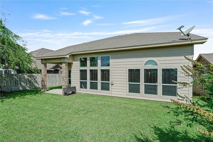 PRICE IMPROVEMENT + $10,000 BUYER CONCESSION. Spacious Southside - photo 32