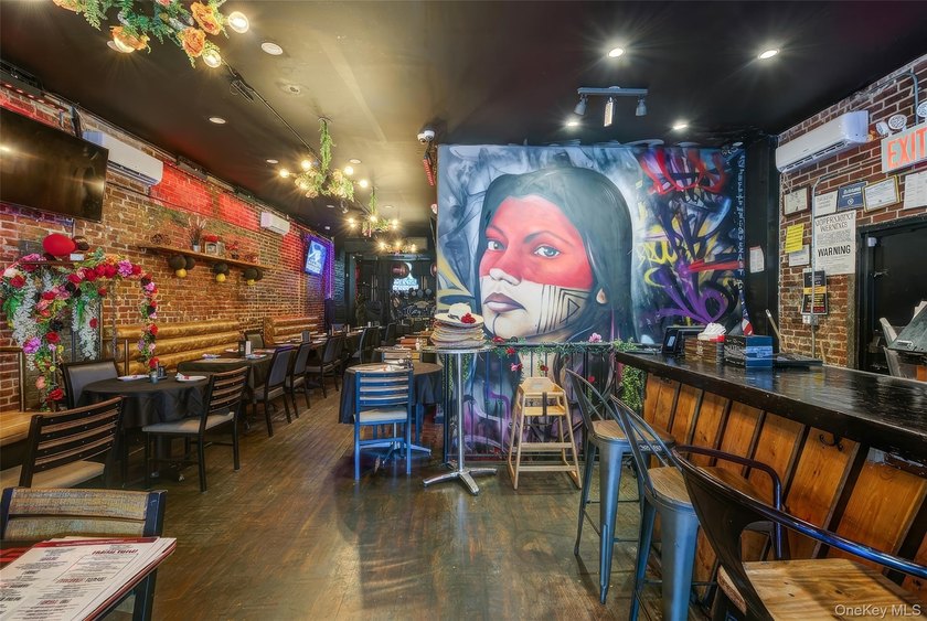 Welcome to Rosa's Steakhouse, a premier, fully functioning - photo 10