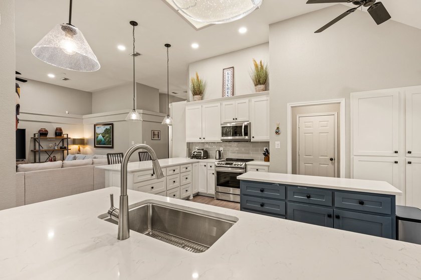 OPEN HOUSE SUNDAY JULY 12TH 1-3PM. Welcome home to this gorgeous - photo 14