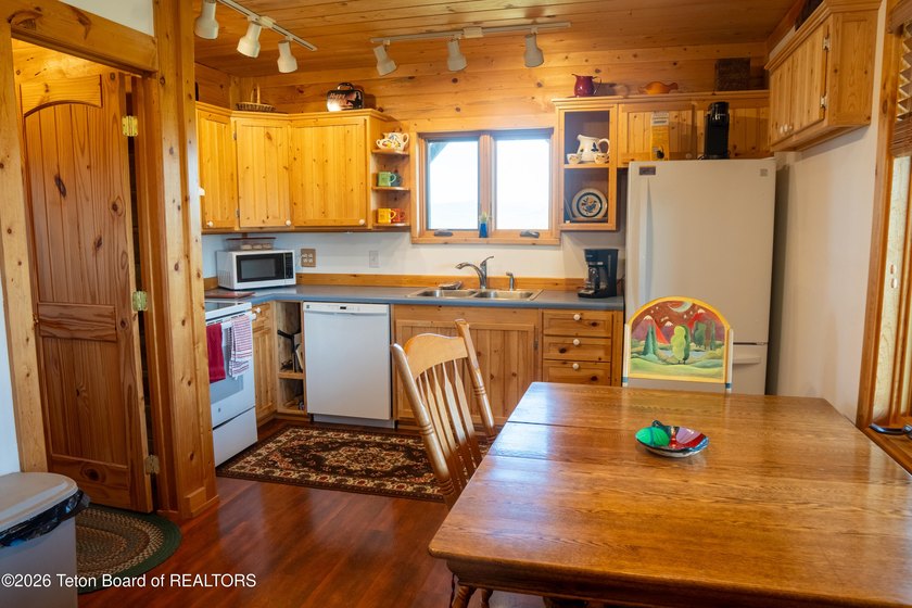 Escape to wide open spaces at 41 Marsh Creek Road in Cora, WY- - photo 14