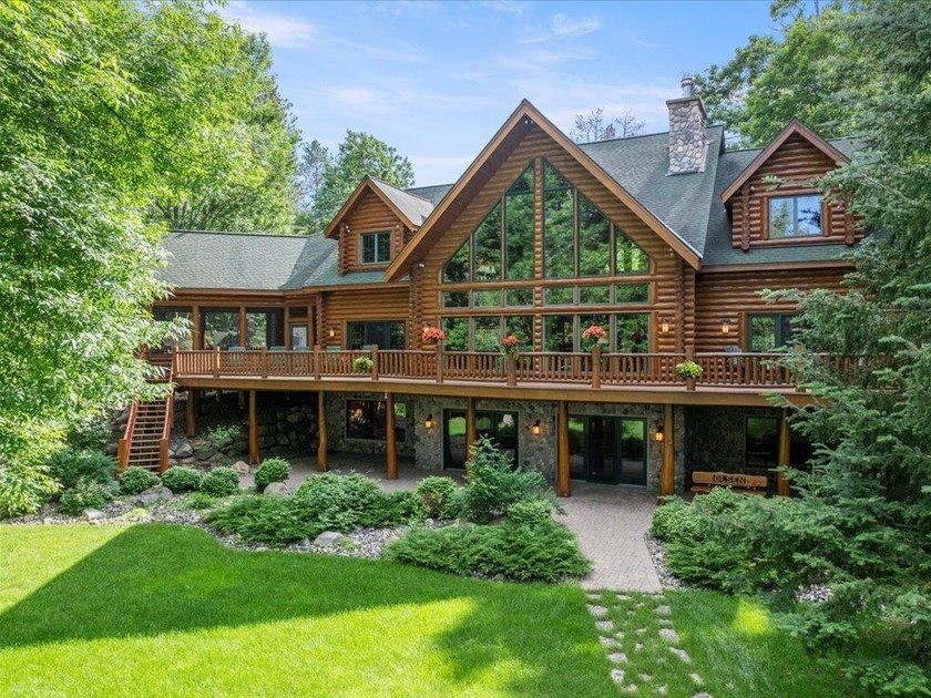 Best of all worlds - Location, Privacy, and Craftsmanship. This - photo 20