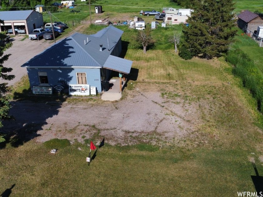 Excellent commercial opportunity in a prime location along U.S - photo 3