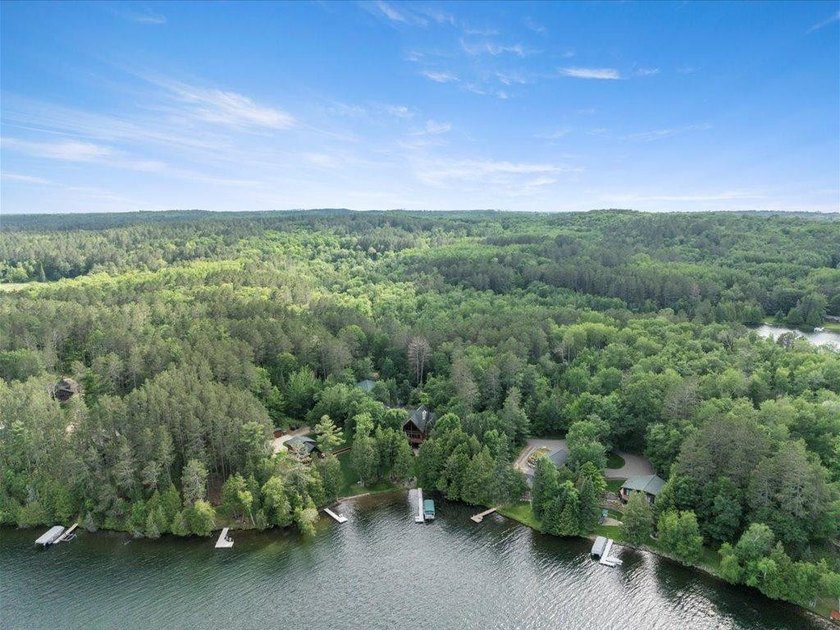 Best of all worlds - Location, Privacy, and Craftsmanship. This - photo 28