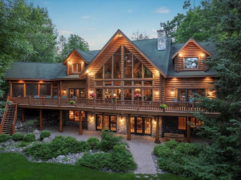 Best of all worlds - Location, Privacy, and Craftsmanship. This - photo 46