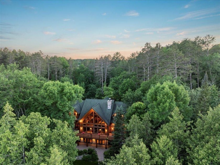 Best of all worlds - Location, Privacy, and Craftsmanship. This - photo 49