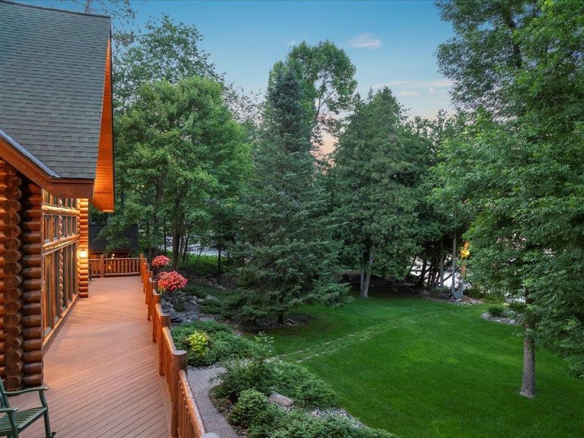 Best of all worlds - Location, Privacy, and Craftsmanship. This - photo 53