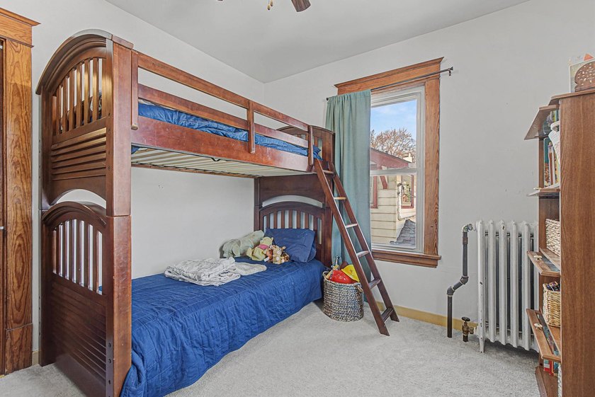 Prime mixed-use commercial duplex on Grand Avenue offering - photo 15