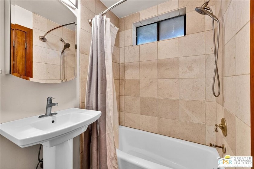 Experience exceptional country living on this spectacular 5+ - photo 28