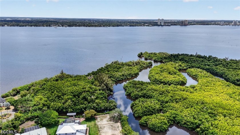 CALLING BOATERS!!!! Waterfront Villa on Navigable Waterway to - photo 33