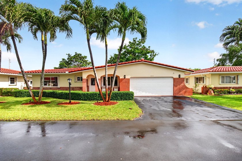 Welcome Home! Come see this beautiful 2 bedroom, 2 bath home - photo 3