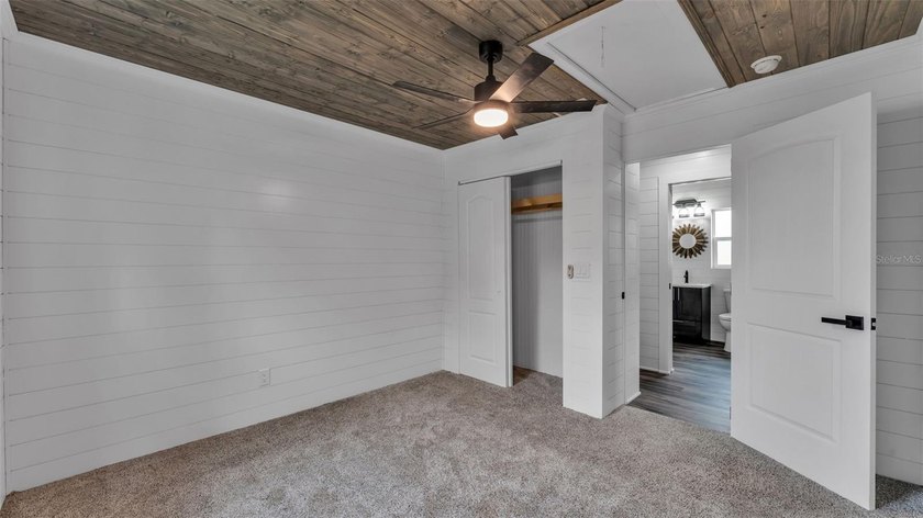 Discover the perfect blend of charm, character, and modern - photo 15
