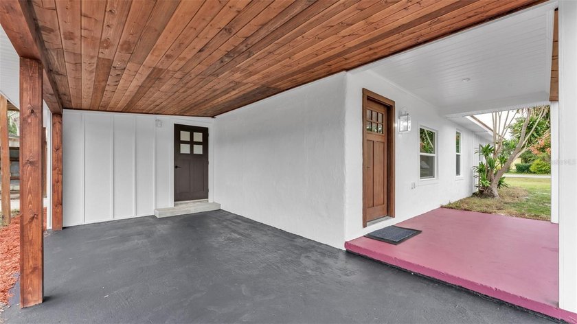 Discover the perfect blend of charm, character, and modern - photo 27