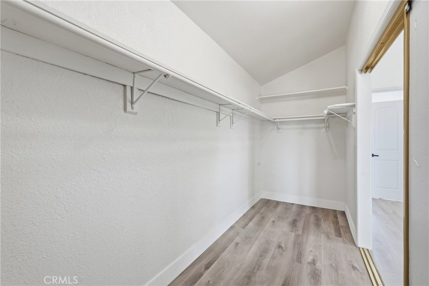 9051 Glenridge Ave - photo 34