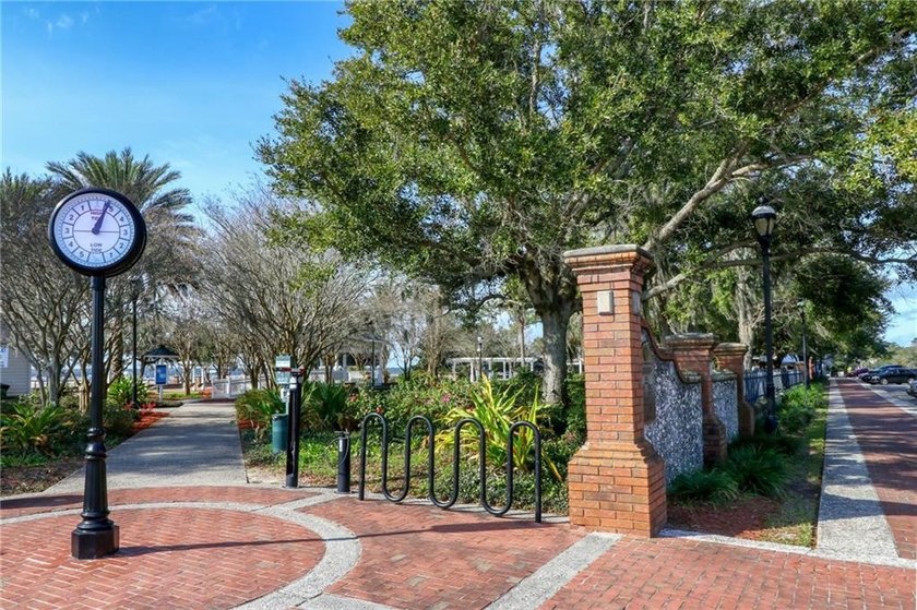 Plenty of space in Downtown Historic Saint Marys! Sitting - photo 44