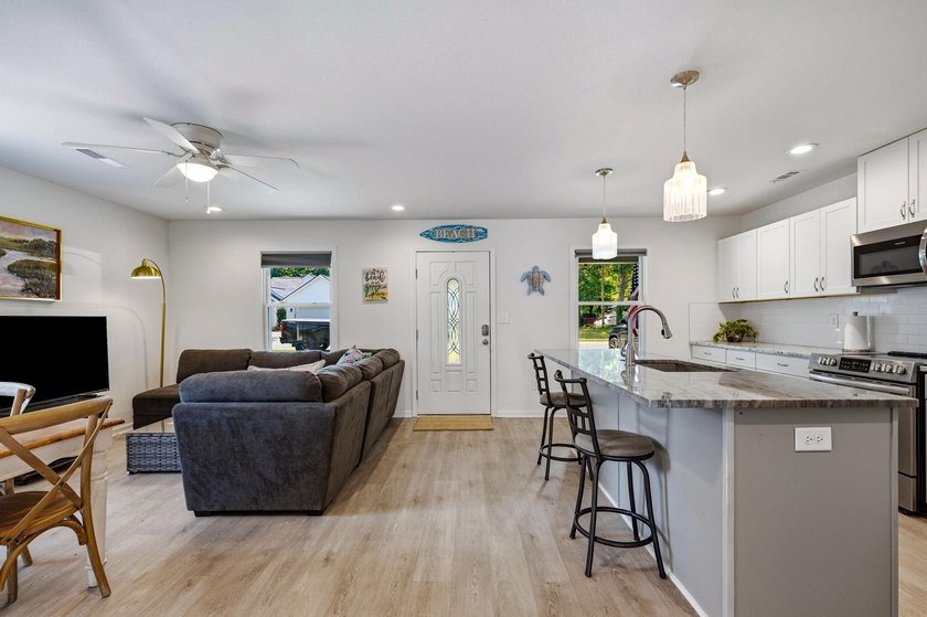 Welcome to 1022 S. Hollywood Dr, Surfside Beach, SC. This - photo 6