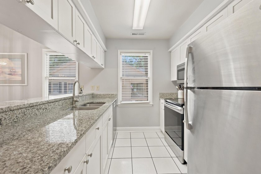 From the moment you enter the gated community of Pawleys - photo 8