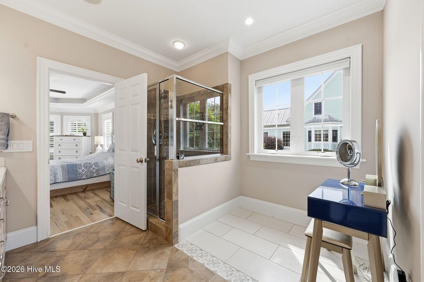 Welcome to 102 N. Stargazer Court -- where luxury, lifestyle - photo 31