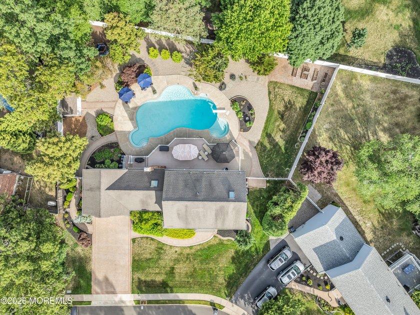 Welcome to a truly exceptional residence nestled on a majestic - photo 7
